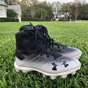 Under Armour football cleats size 6.5 youth